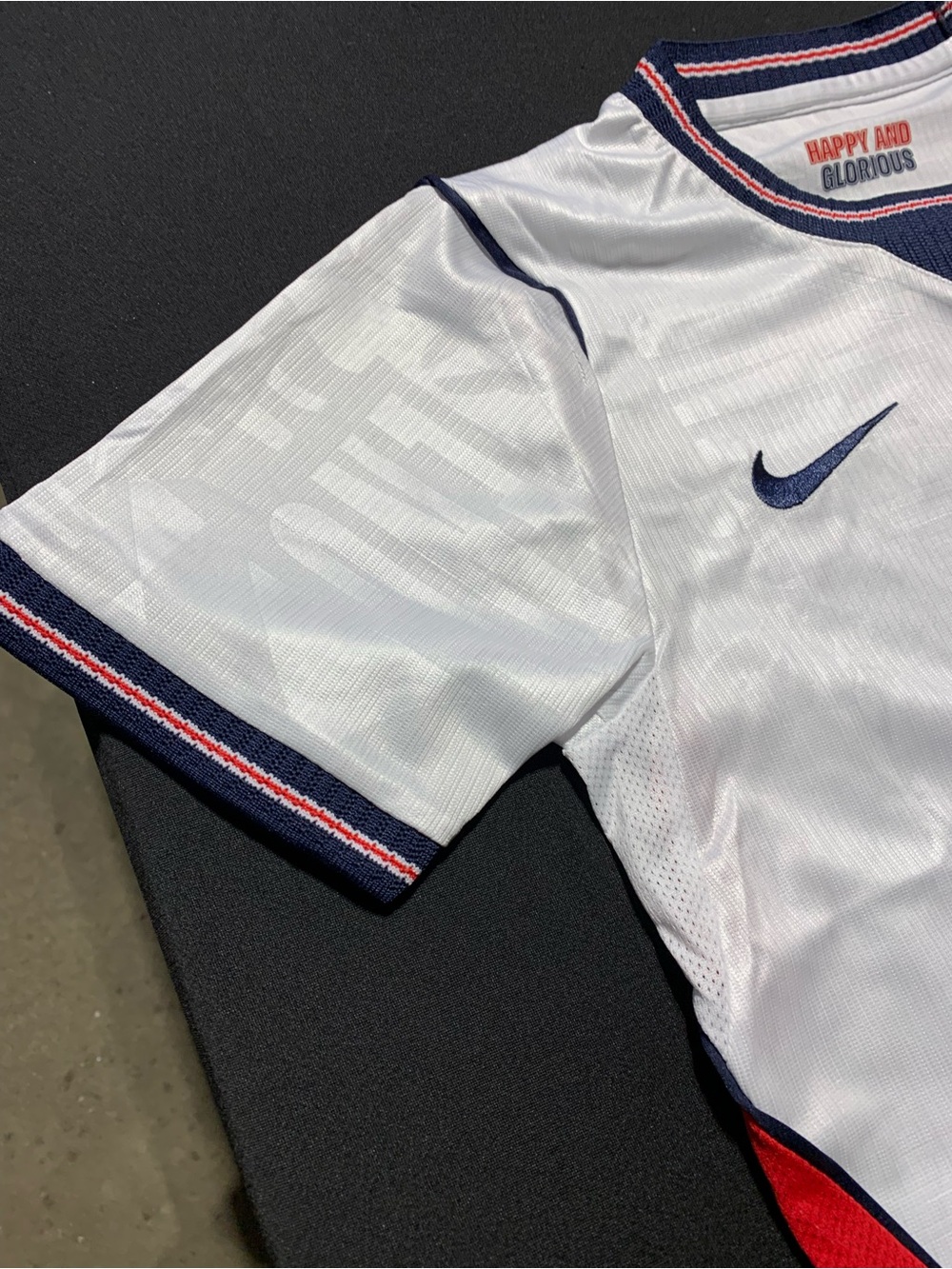 Kids 2026 England Jerseys - Picture 2 of 13